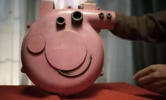 “鼓风机佩奇”爆红 山寨货横行引发商标侵权纠