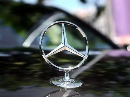 奔驰商标遇到了拦路虎！